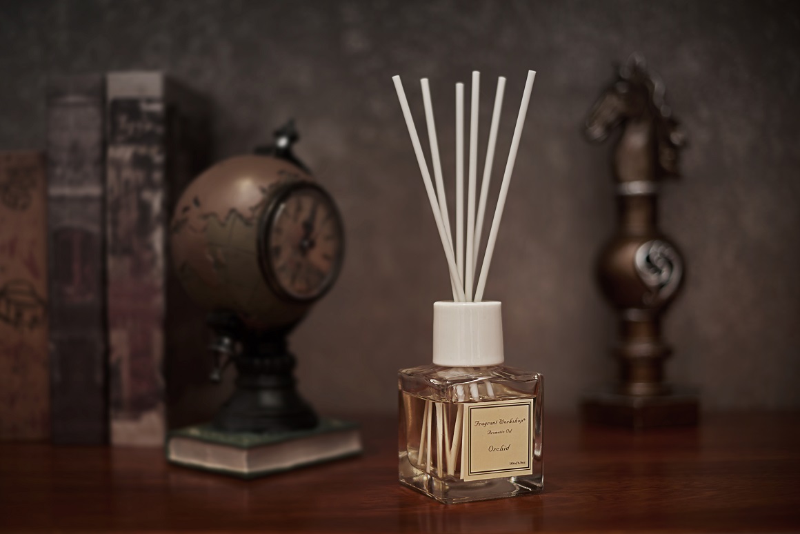 180ml Glass Bottle Fragrance Reed Diffuser Gift Set with rattan sticks